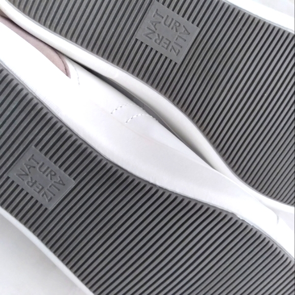 Naturalizer Morrison leather fashion white sneakers, 10 wide, good condition - Picture 2 of 16